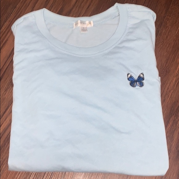 Urban planet butterfly T-Shirt - Picture 1 of 4